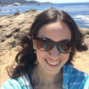 Meet your Posher, Rachel